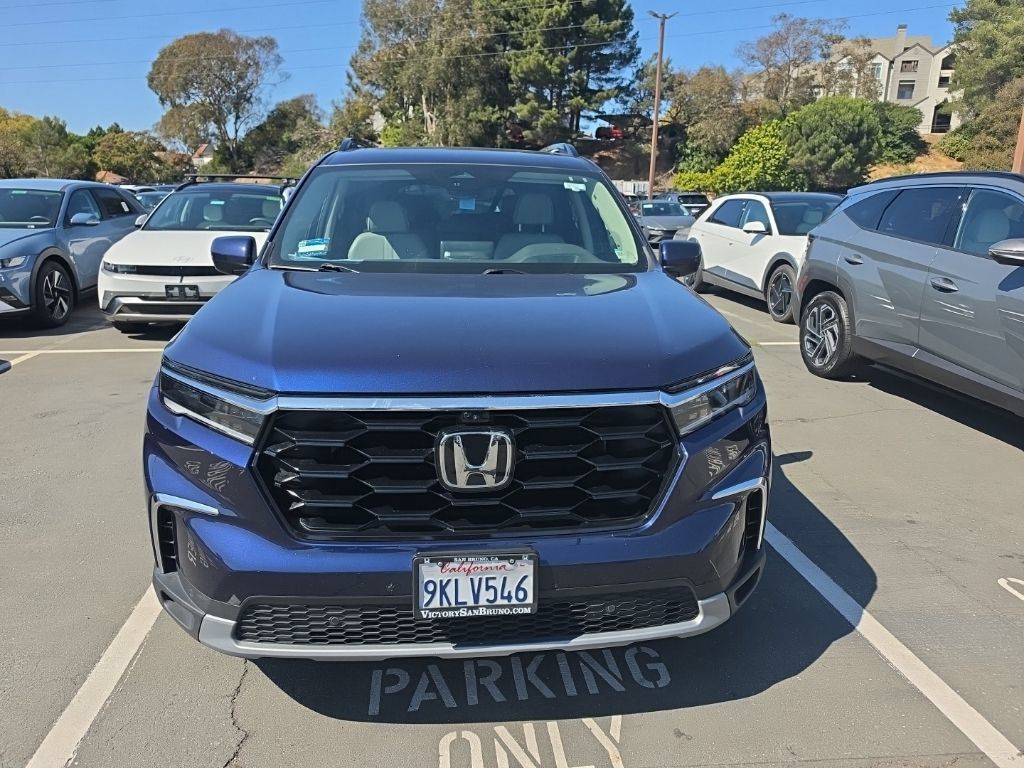 Used 2024 Honda Pilot Elite image 1