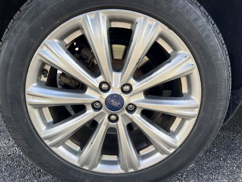Used 2017 Ford Escape Titanium FWD image 14