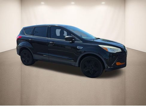 Used 2013 Ford Escape S FWD image 2