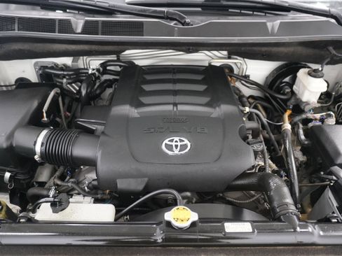 Used 2011 Toyota Sequoia Platinum image 37