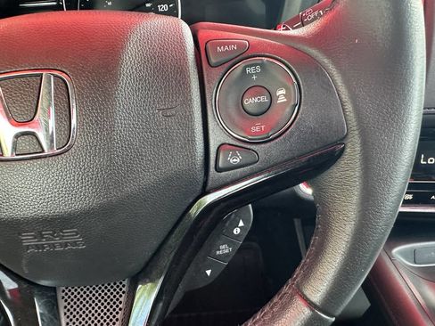 Used 2020 Honda HR-V Touring image 33