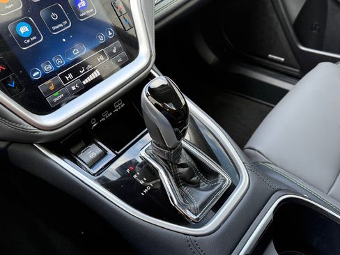 Used 2024 Subaru Outback Onyx Edition image 25