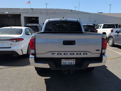 Certified 2020 Toyota Tacoma SR5 w/ Blackout Package RWD image 3