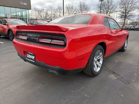 Used 2022 Dodge Challenger SXT image 7