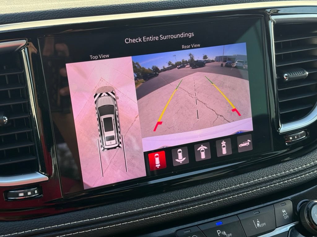 Used 2022 Chrysler Pacifica Limited w/ S Appearance Package FWD image 6