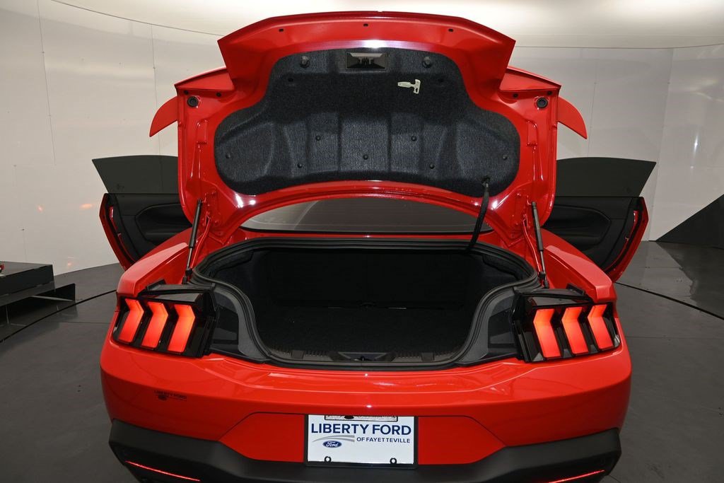 Used 2026 Ford Mustang GT Premium RWD image 9
