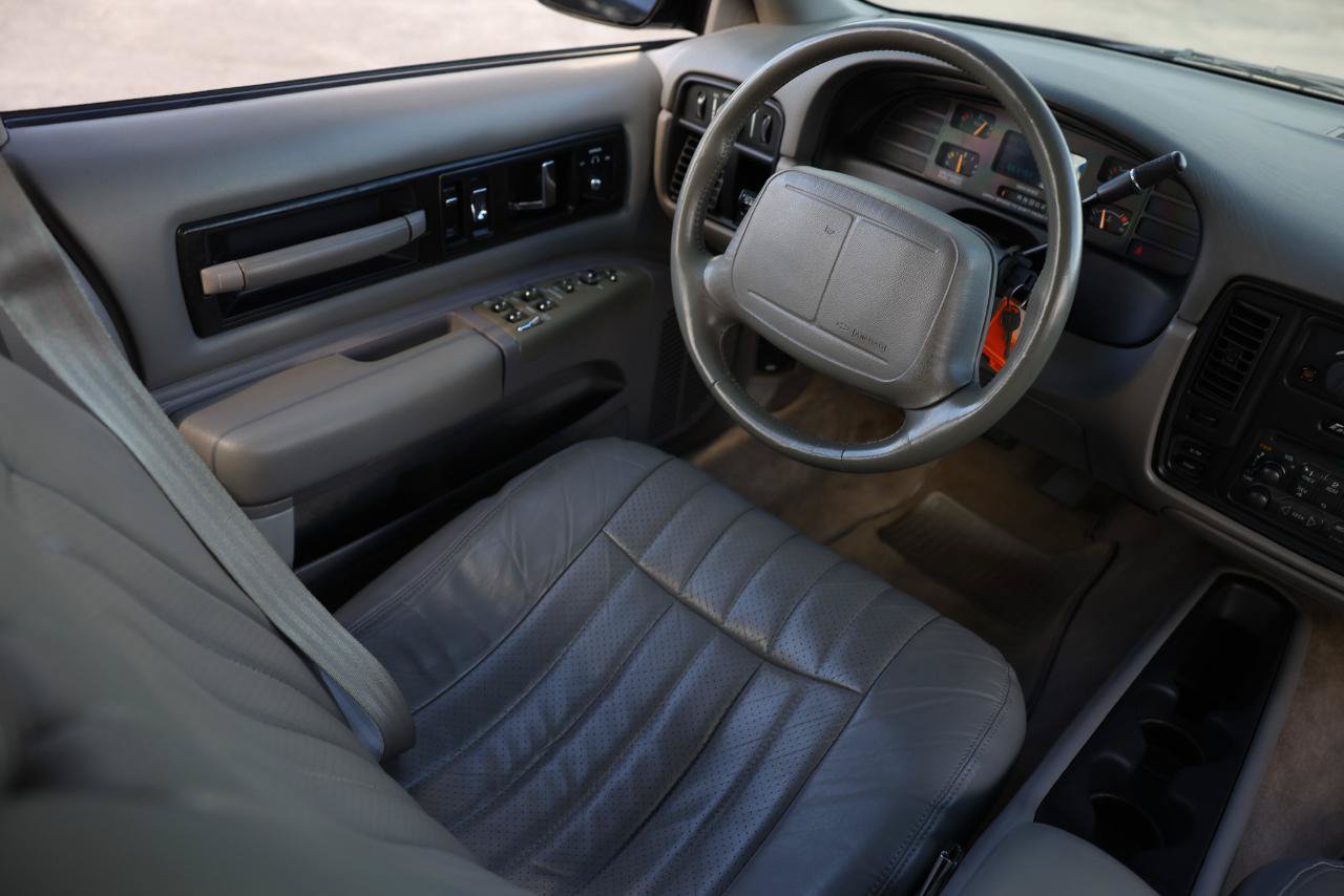 Used 1995 Chevrolet Caprice SS RWD image 20