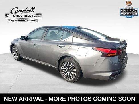 Used 2025 Nissan Altima 2.5 SV FWD image 3