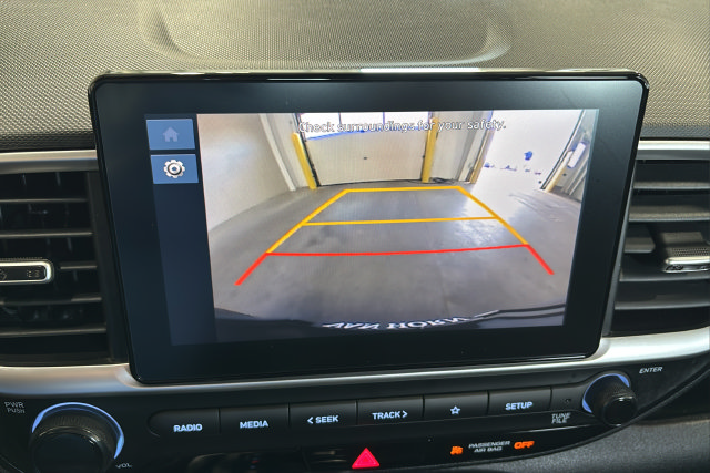 Certified 2024 Hyundai Venue SEL FWD image 14