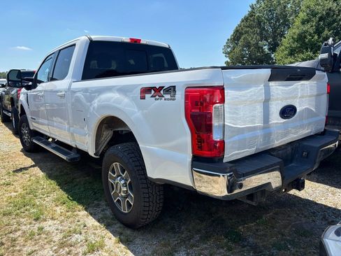 Used 2019 Ford F250 Lariat w/ Lariat Ultimate Package AWD/4WD image 4