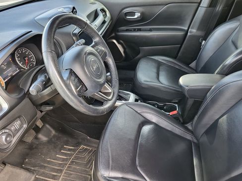 Used 2020 Jeep Renegade Limited image 13