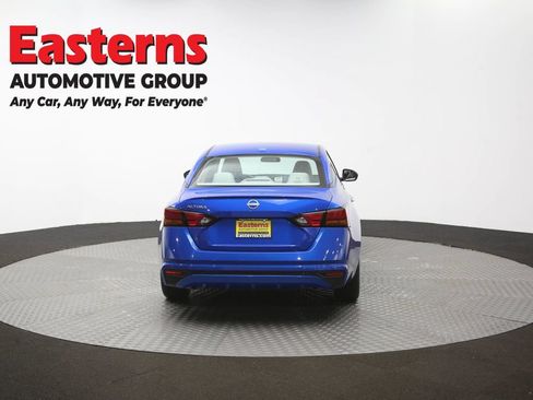 Used 2025 Nissan Altima 2.5 SV FWD image 36