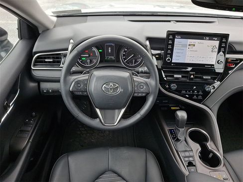 Certified 2024 Toyota Camry SE image 11