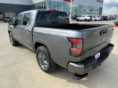 New 2026 Nissan Frontier SV image 5