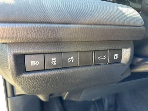 Used 2025 Toyota Camry LE FWD image 16