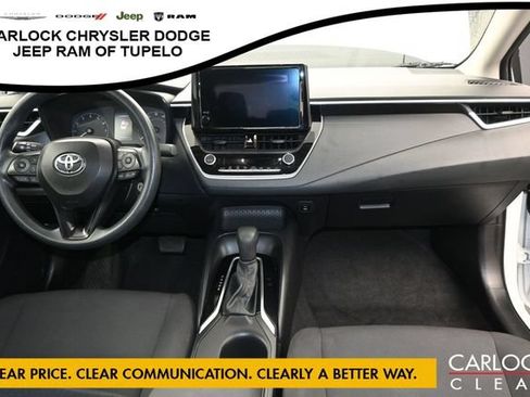 Used 2024 Toyota Corolla LE FWD image 31