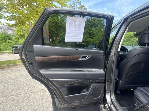 Certified 2024 Genesis GV80 2.5T AWD/4WD image 25