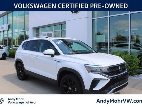 Used 2022 Volkswagen Taos SE w/ Panoramic Sunroof Package AWD/4WD image 1