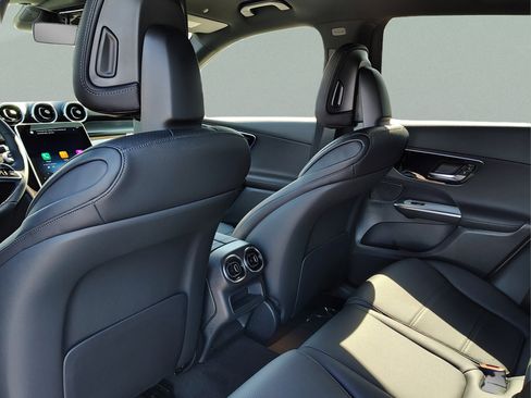 Certified 2026 Mercedes-Benz GLC 300 image 8