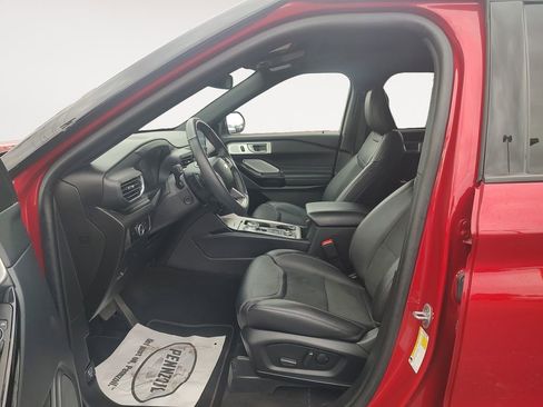 Used 2023 Ford Explorer ST w/ Equipment Group 401A image 9