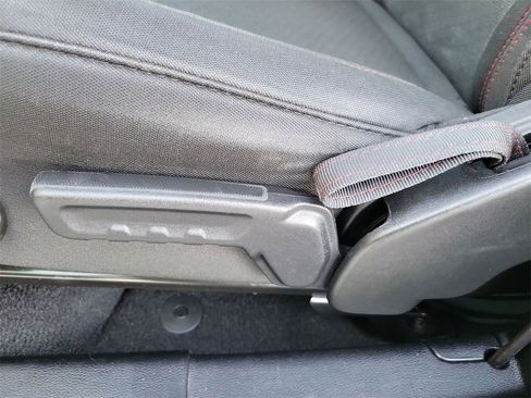 Used 2020 Jeep Wrangler Rubicon w/ Steel Bumper Group image 17