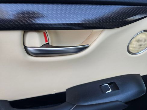 Used 2018 Lexus NX 300h AWD image 27