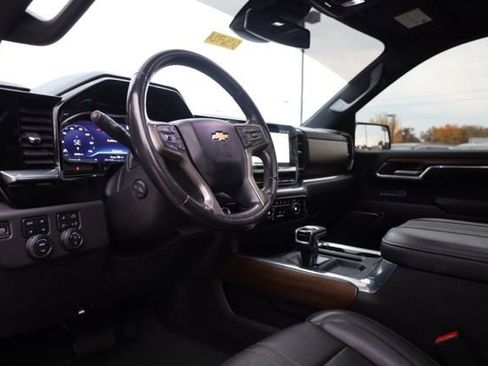 Used 2023 Chevrolet Silverado 1500 High Country w/ Max Trailering Package image 18