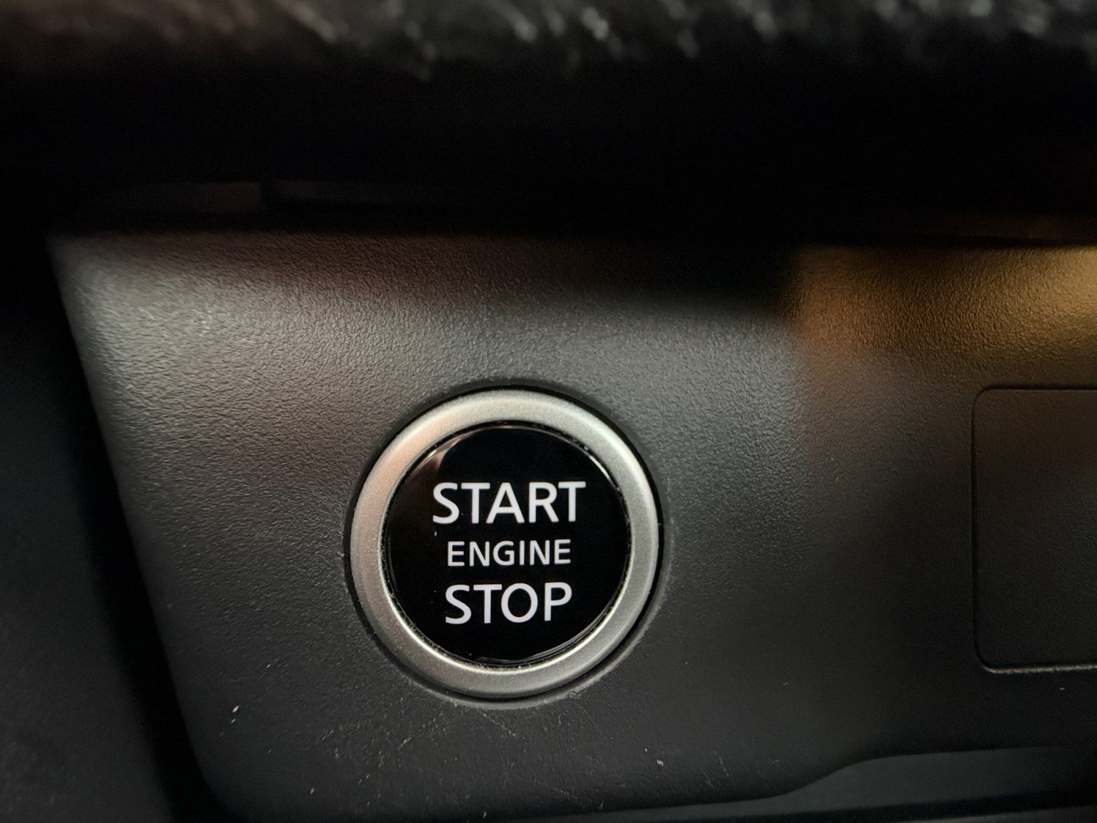 Used 2021 Nissan Rogue SV FWD image 30
