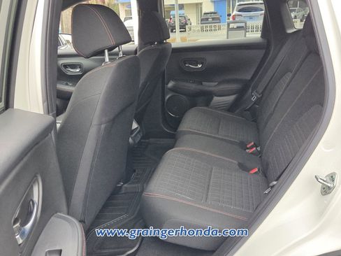 Used 2023 Honda HR-V Sport image 9