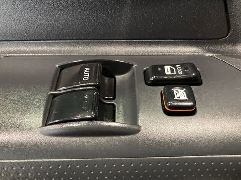 Used 2010 Toyota FJ Cruiser 4WD image 12