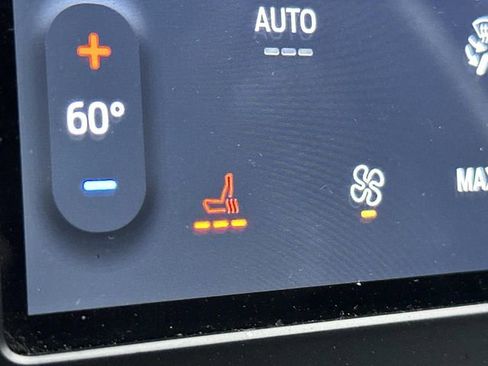 Used 2023 Ford Edge SEL image 30