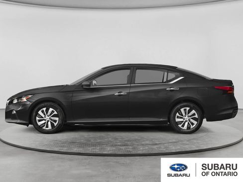 Used 2022 Nissan Altima 2.5 S FWD image 3