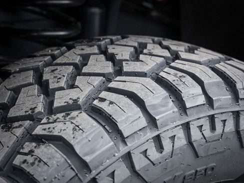 Used 2025 Ford F350 Lariat image 10