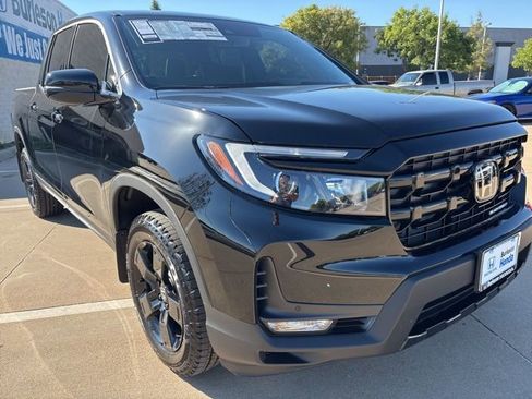 New 2026 Honda Ridgeline Black Edition image 2