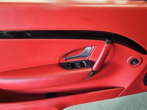 Used 2018 Maserati GranTurismo Sport image 10