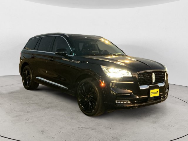 Used 2021 Lincoln Aviator Reserve w/ Equipment Group 210A AWD/4WD image 3