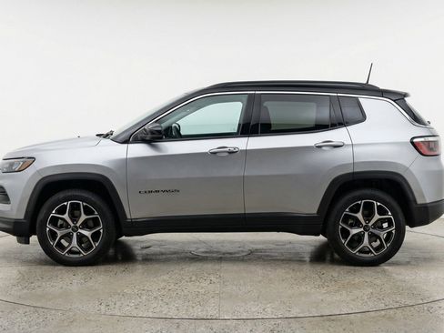 Used 2025 Jeep Compass Limited AWD/4WD image 5