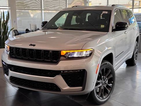 New 2026 Jeep Grand Cherokee L Limited AWD/4WD image 3