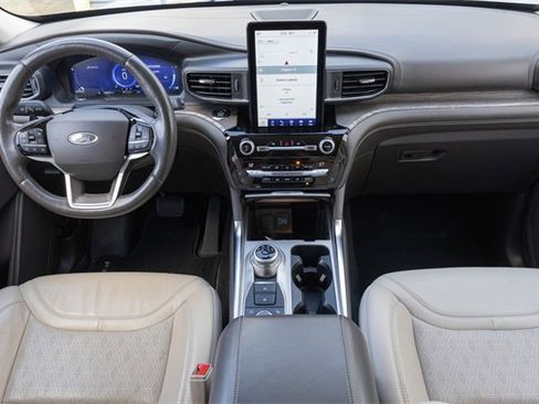 Used 2021 Ford Explorer Platinum w/ Equipment Group 601A image 23