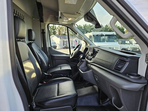 Used 2020 Ford Transit 250 Medium Roof RWD image 28