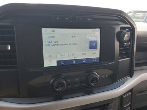 Used 2022 Ford F150 XL w/ Equipment Group 101A High RWD image 19