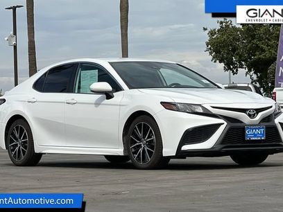 Used 2021 Toyota Camry SE w/ Carpet Mat Package (TMS)