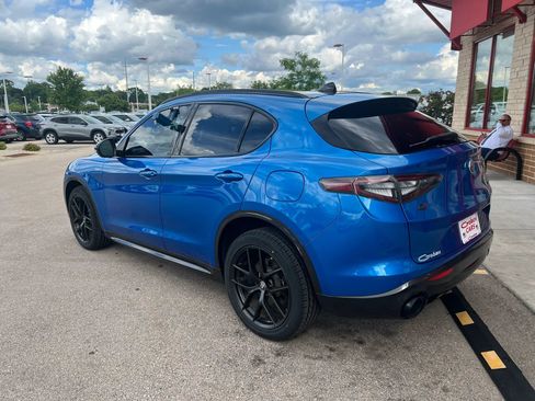 Used 2021 Alfa Romeo Stelvio Ti Sport AWD/4WD image 5