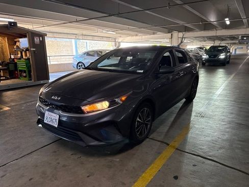 Certified 2024 Kia Forte LXS FWD image 2