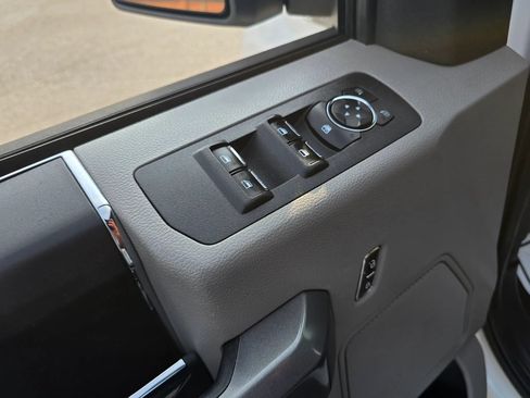 Used 2018 Ford F150 XLT AWD/4WD image 21
