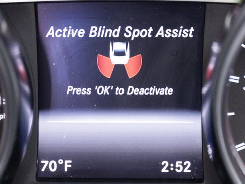 Used 2015 Mercedes-Benz SL 63 AMG w/ Driver Assistance Package image 99