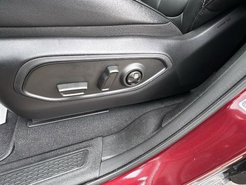 Used 2025 Jeep Grand Cherokee L Limited image 26