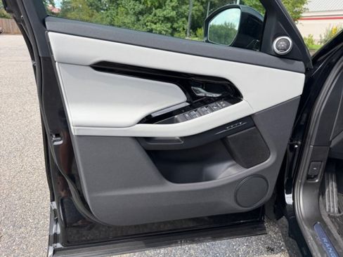 New 2026 Land Rover Range Rover Evoque S AWD/4WD image 20