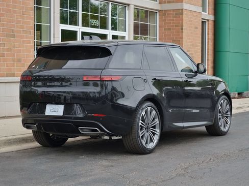 Used 2026 Land Rover Range Rover Sport Dynamic SE AWD/4WD image 6