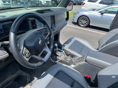 Used 2024 Ford Bronco Black Diamond AWD/4WD image 6